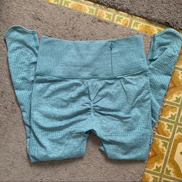 Gymshark ‘Vital Rise’ Seamless Legging (S) - green marl - Picture 2 of 9